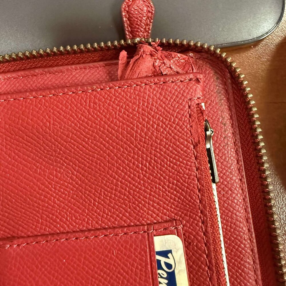 Coach Double Zip Travel Wallet Red Leather Wristlet Pebble Grain - Picture 3 of 6